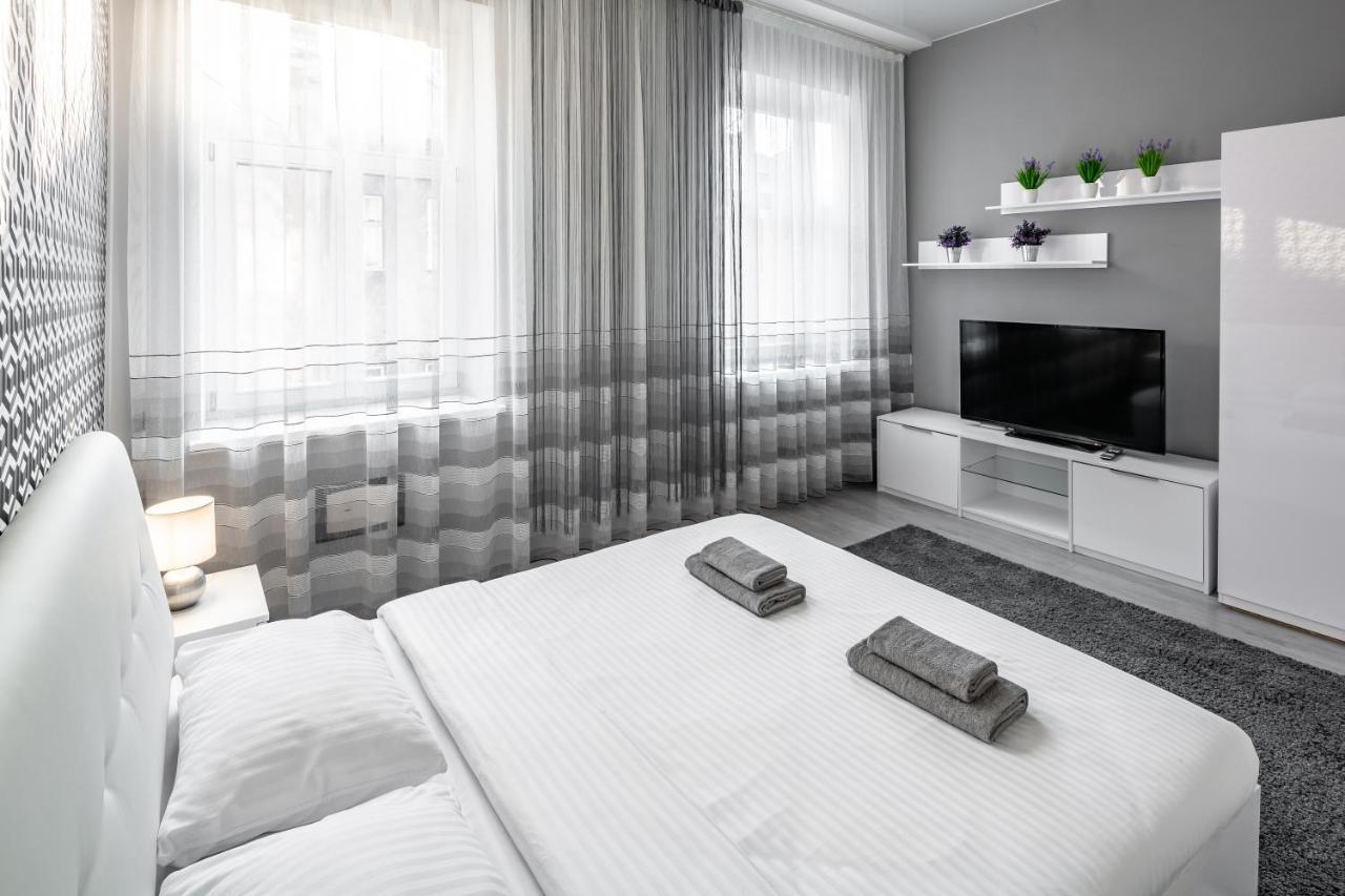 Apartment On Lesya Ukrainka Львів Екстер'єр фото